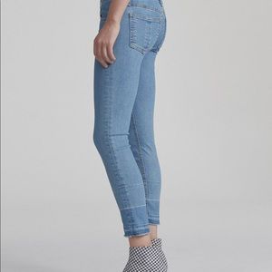 Rag & Bone Jeans Skinny Release Hem Jeans size 26
